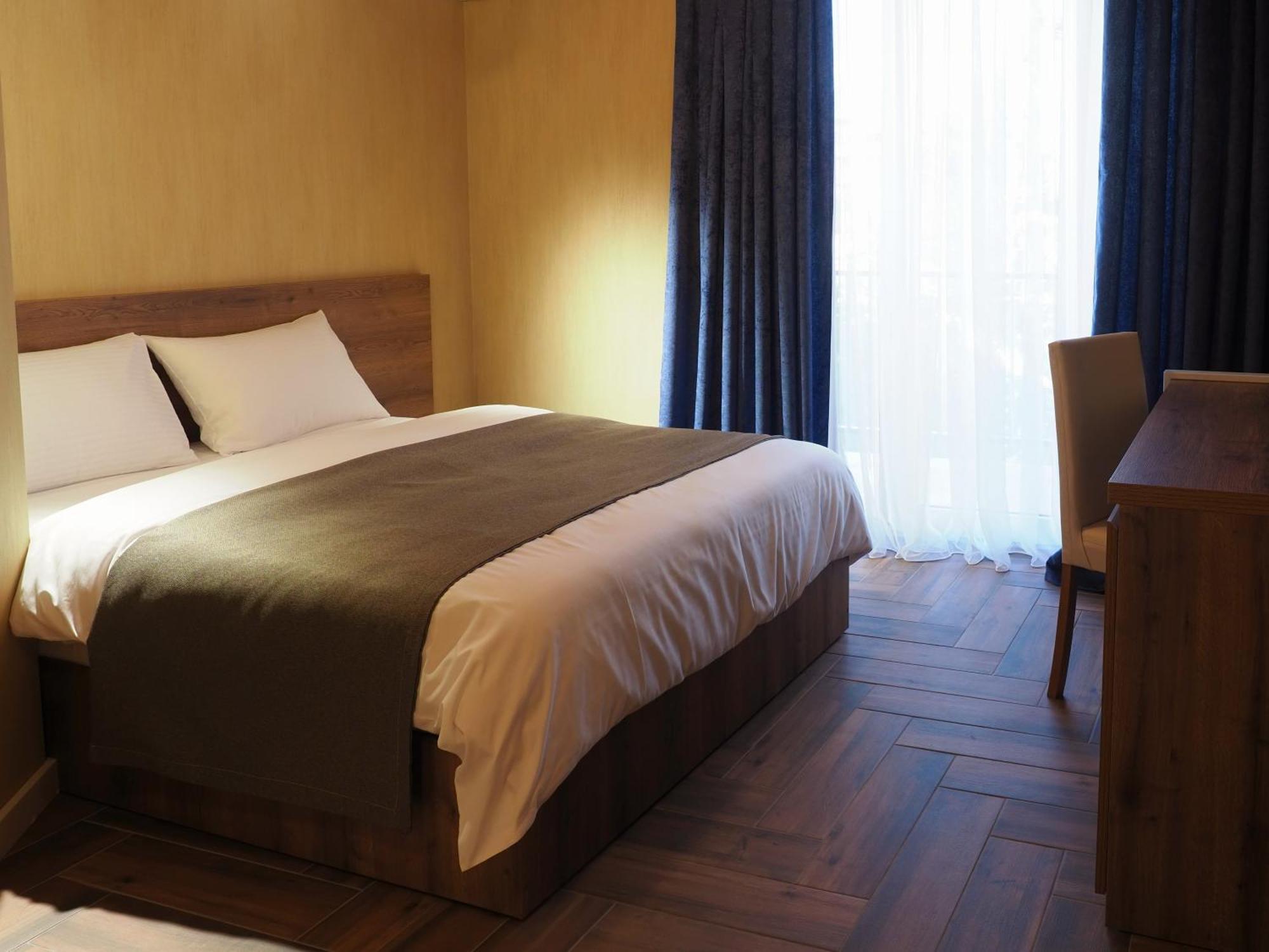 Hotel Hills In Old Tbilisi Exteriör bild